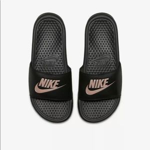nike benassi slides price